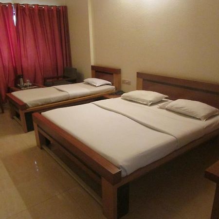 Hotel Surya Renaissance Nashik Εξωτερικό φωτογραφία